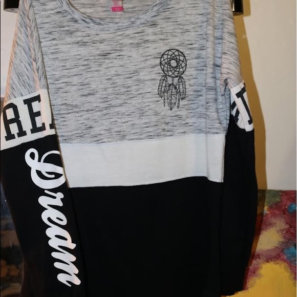 Super tees long sleeve! - Picture 2 of 4